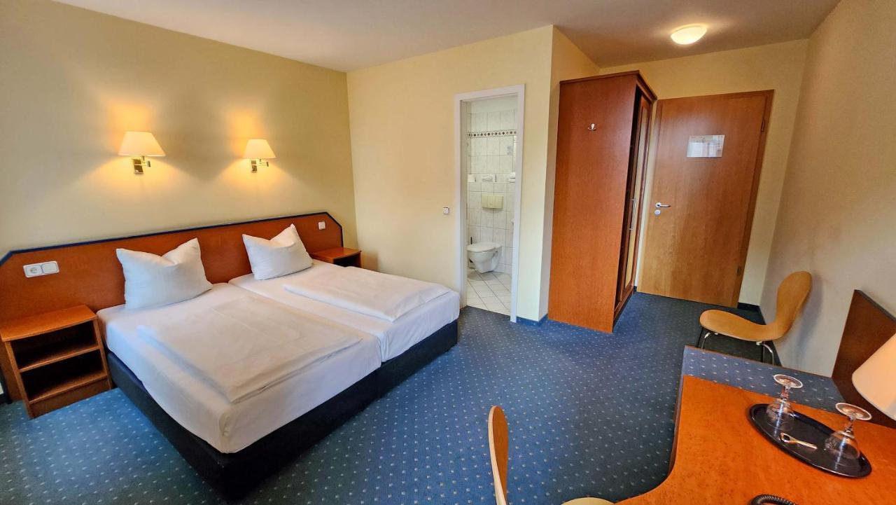 Hotel Amadeus Dresden Neustadt Екстериор снимка